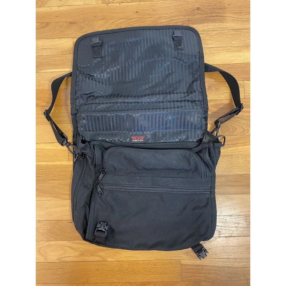 TUMI Alpha Expandable Black Portfolio Laptop Briefcase Ballistic Nylon 209D3